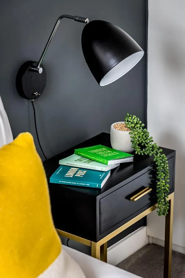 Borough Market 2-Bed Apartments London