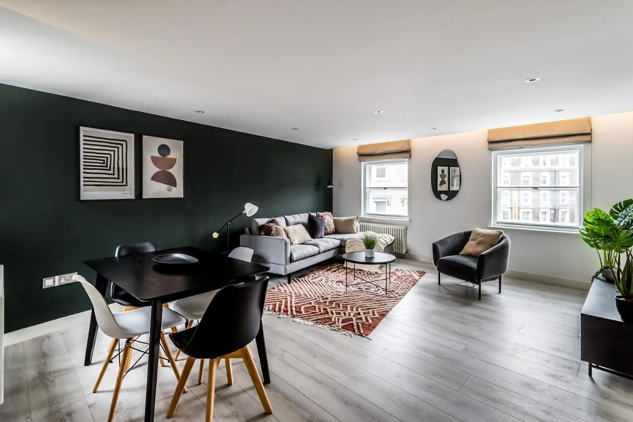 Borough Market 2-Bed Apartments London