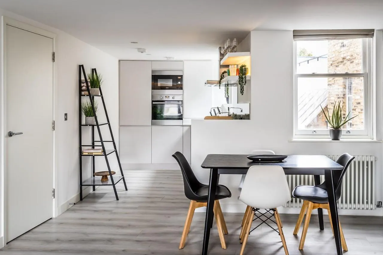 Borough Market 2-Bed Apartments London