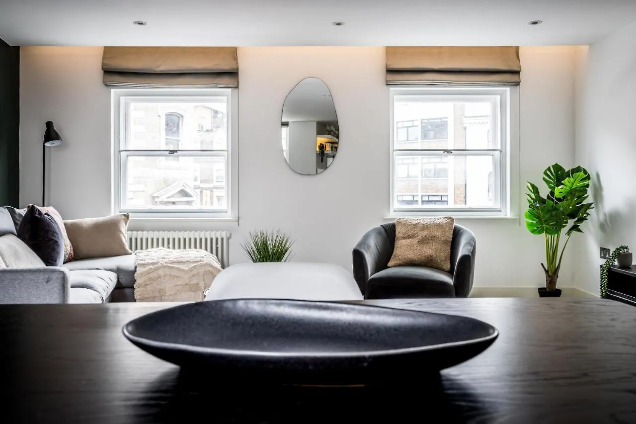 Borough Market 2-Bed Apartments London